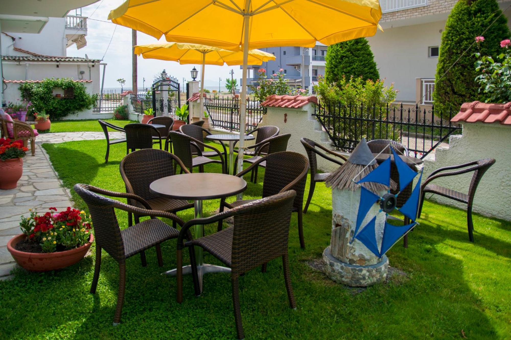 Athanasia Inn Vrasná Exterior foto